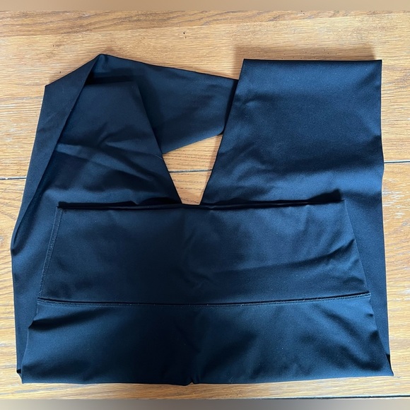 OFFLINE by Aerie Hi-Rise 7/8 Legging Black XL - Picture 4 of 7